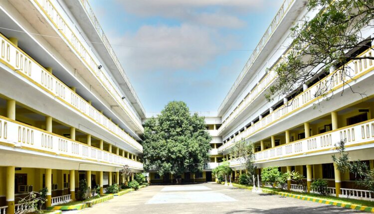 Vel Tech Multi Tech Dr. Rangarajan Dr. Sakunthala Engineering College